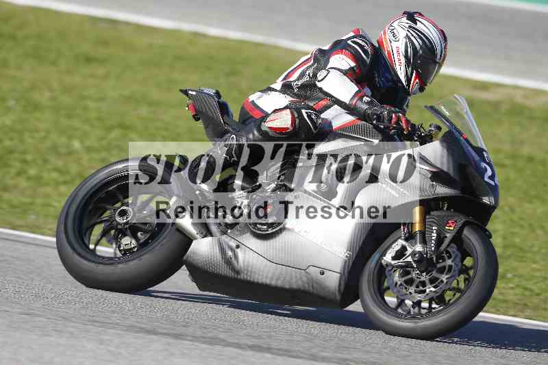 /Archiv-2025/02 28.-31.01.2025 Moto Center Thun Jerez/blau-blue/241